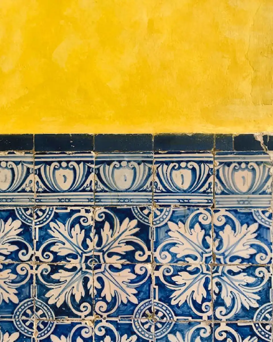 Classic Blue Tiled Pool