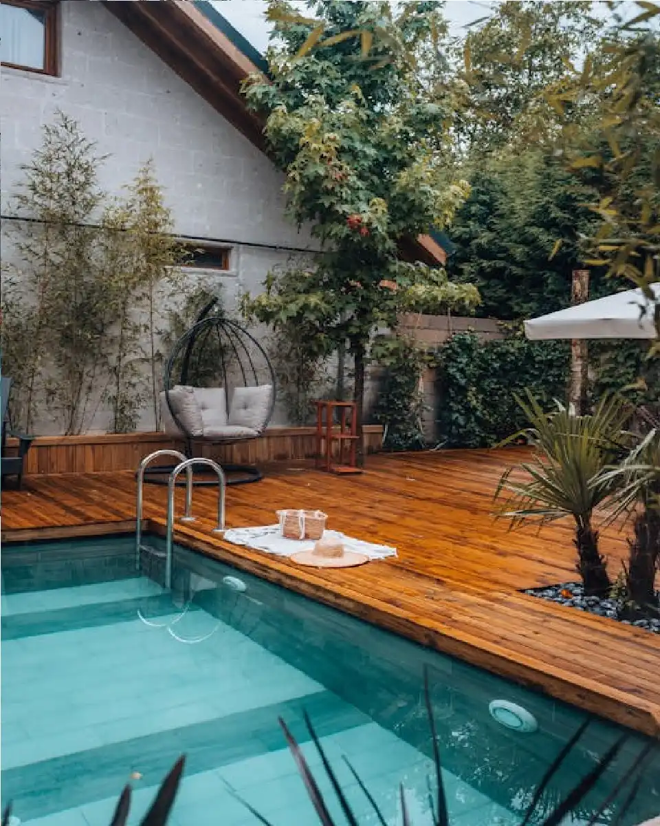 Luxury Freeform Pool